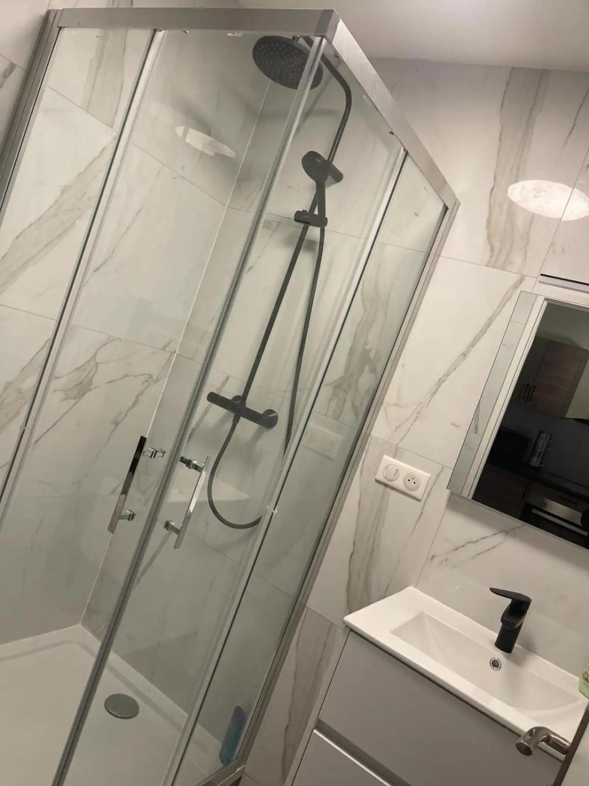 Apartment Le Charles Iii : Elegance Et Serenite Nancy